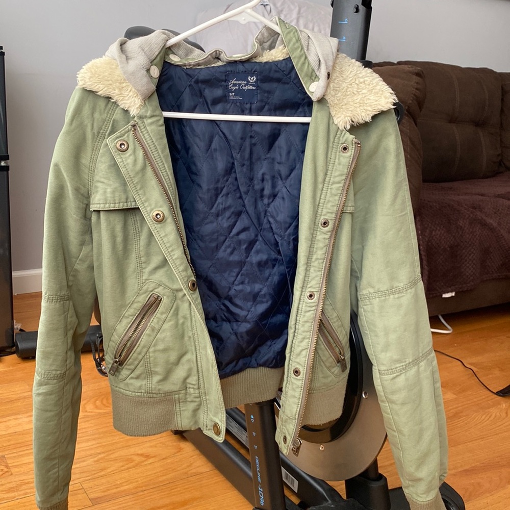 American Eagle Outfitters Green Jacket in Women’s Size S.